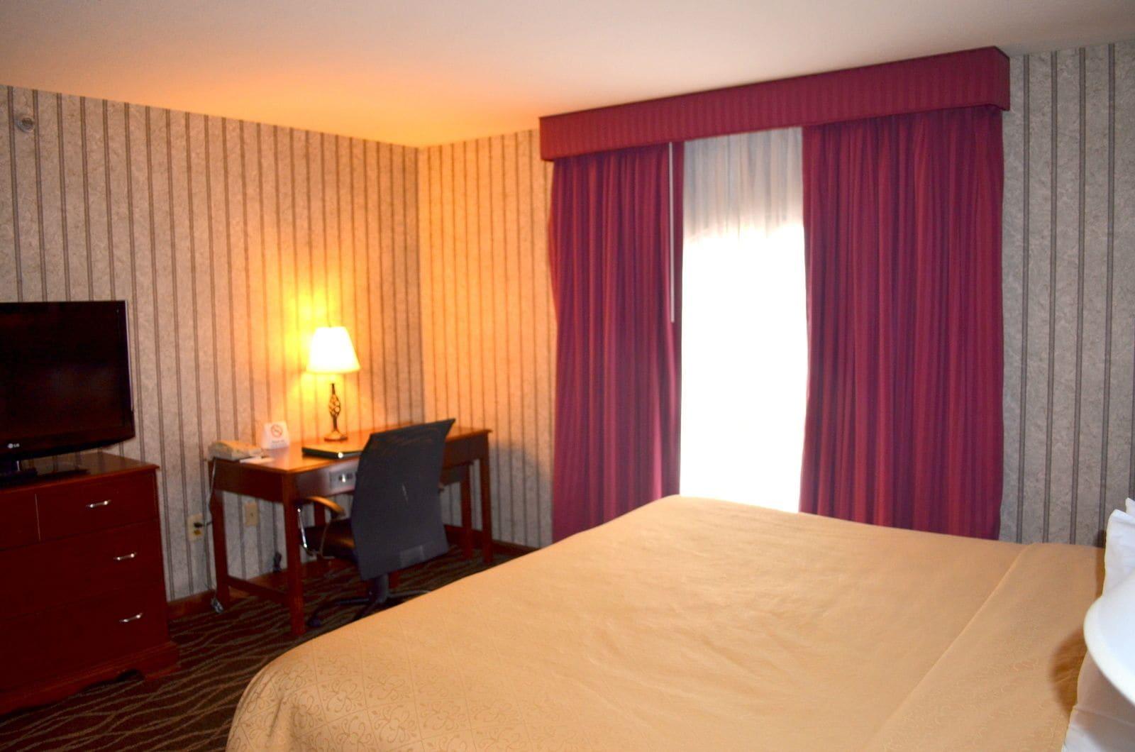 Quality Inn & Suites Cincinnati I-275 Springdale Dış mekan fotoğraf